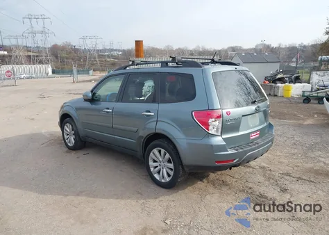 2012 Subaru Forester 2.5X Premium из США, поврежденный, VIN JF2SHADC1CH434432